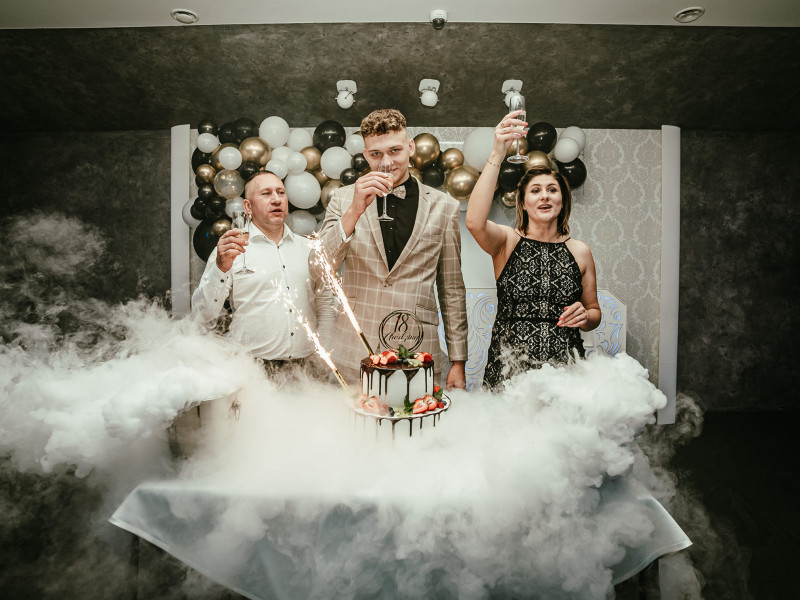ak-studio-filmowanie-i-fotografia zdjęcie prezentacji gdzie wesele