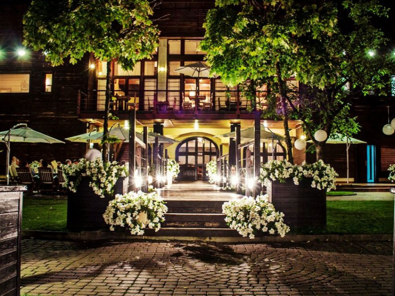boathouse-restaurant-and-garden-lounge zdjęcie prezentacji gdzie wesele