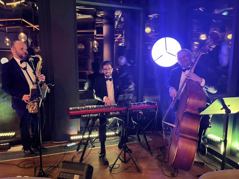 brava-gente-coverband-dj-live-act zdjęcie prezentacji gdzie wesele