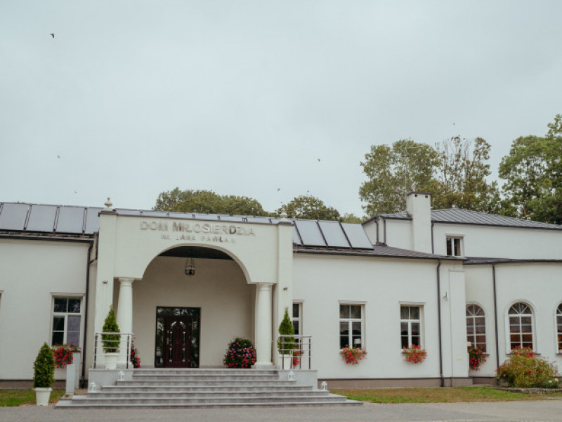 centrum-spotkan-i-dialogu zdjęcie prezentacji gdzie wesele