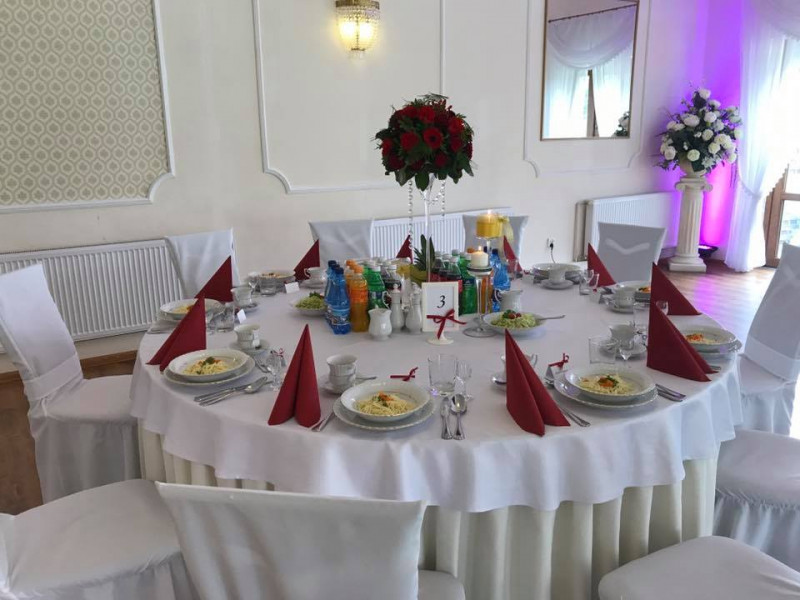 dom-weselny-i-hotel-pod-roza zdjęcie prezentacji gdzie wesele