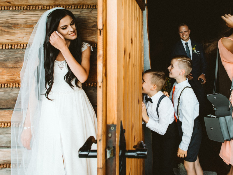 dominik-imielski-fotograf zdjęcie prezentacji gdzie wesele