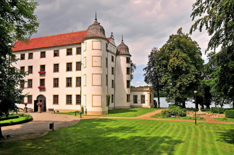 hotel-podewils-zamek-w-kragu zdjęcie prezentacji gdzie wesele