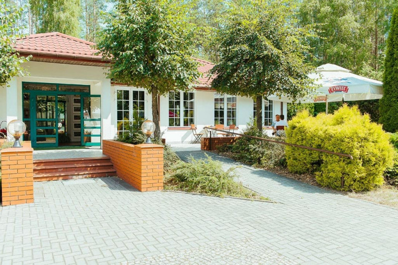 hotel-pod-sosnami-osieck zdjęcie prezentacji gdzie wesele
