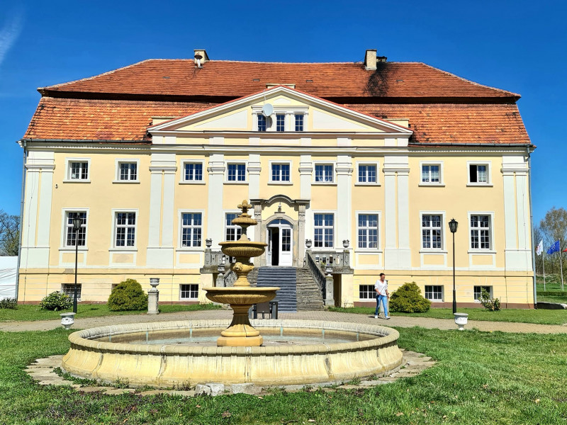 palac-henrykow zdjęcie prezentacji gdzie wesele