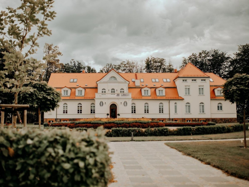 palac-lebunia zdjęcie prezentacji gdzie wesele
