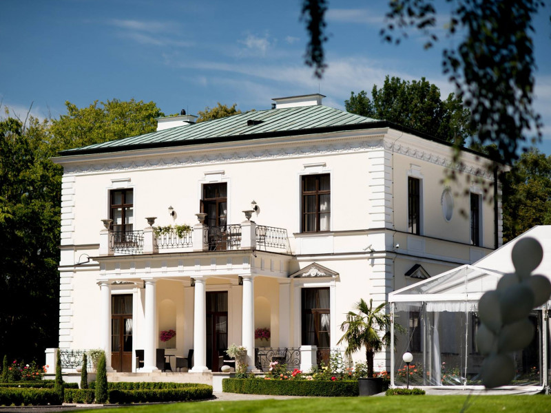 palac-rozalin zdjęcie prezentacji gdzie wesele