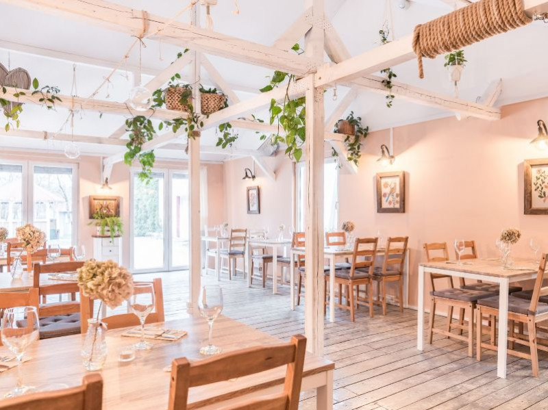 pod-jablonia zdjęcie prezentacji gdzie wesele