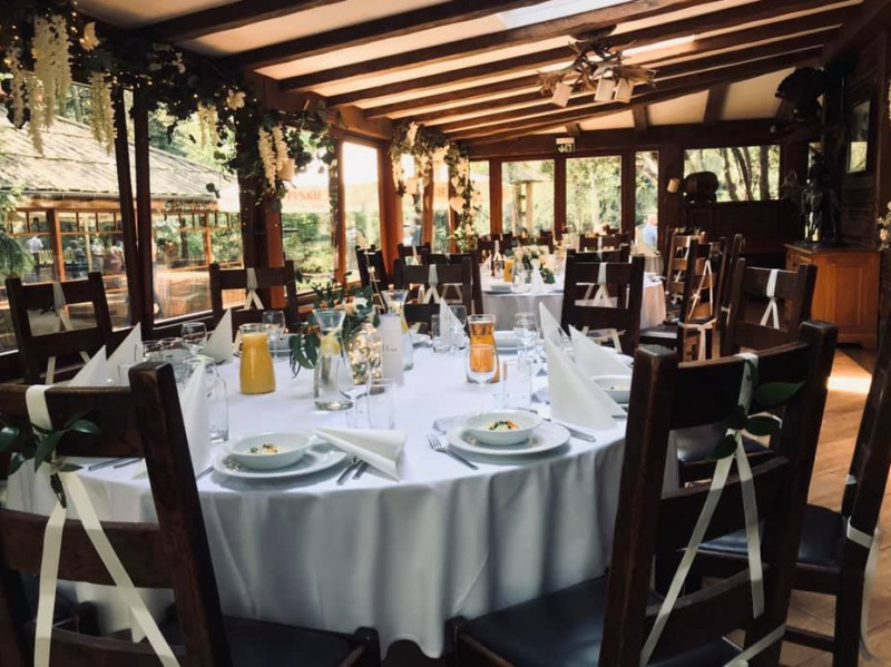 restauracja-lania zdjęcie prezentacji gdzie wesele