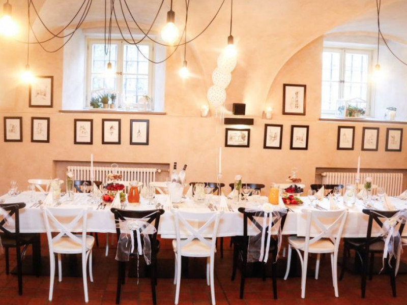 restauracja-piwnica-w-palacu zdjęcie prezentacji gdzie wesele