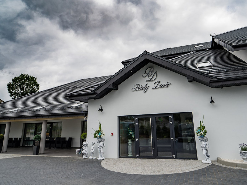 sala-bankietowa-bialy-dwor zdjęcie prezentacji gdzie wesele