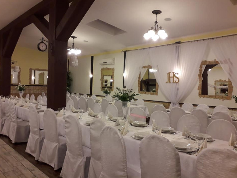 sala-biesiadna-u-renaty zdjęcie prezentacji gdzie wesele