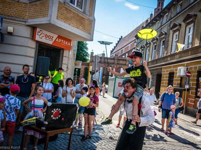 teatr-kulka-klaunada-i-kuglarstwo zdjęcie prezentacji gdzie wesele